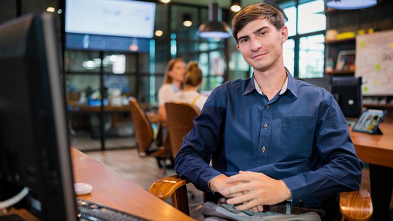 実際にコードを書いてみよう！簡単なサンプル紹介