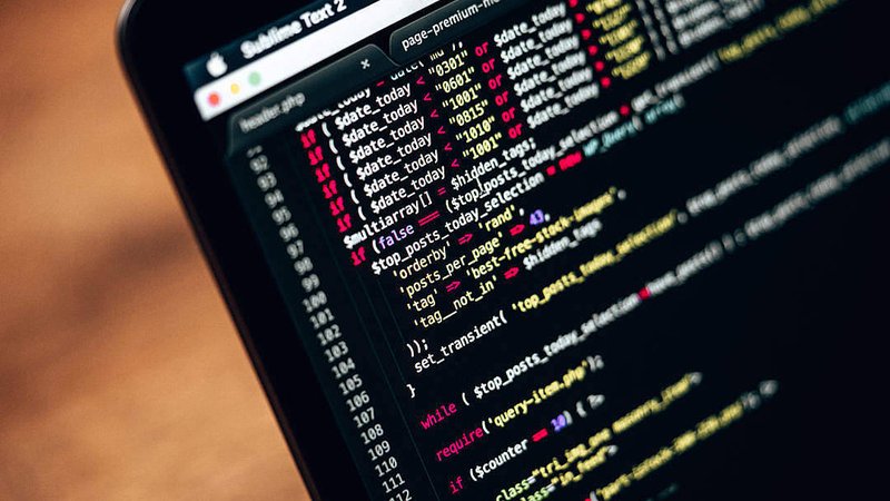 社会人がプログラミングスクールを選ぶべき理由